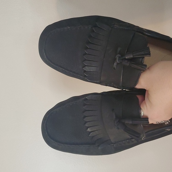 UGG Black Leather Loafers Mens Size 10.5 Slipper Shoes Fringe Tassels SN 1010139 - Picture 16 of 16